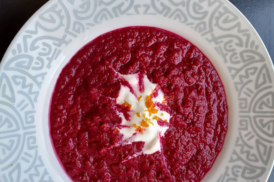 Rote Bete–Orangen-Suppe