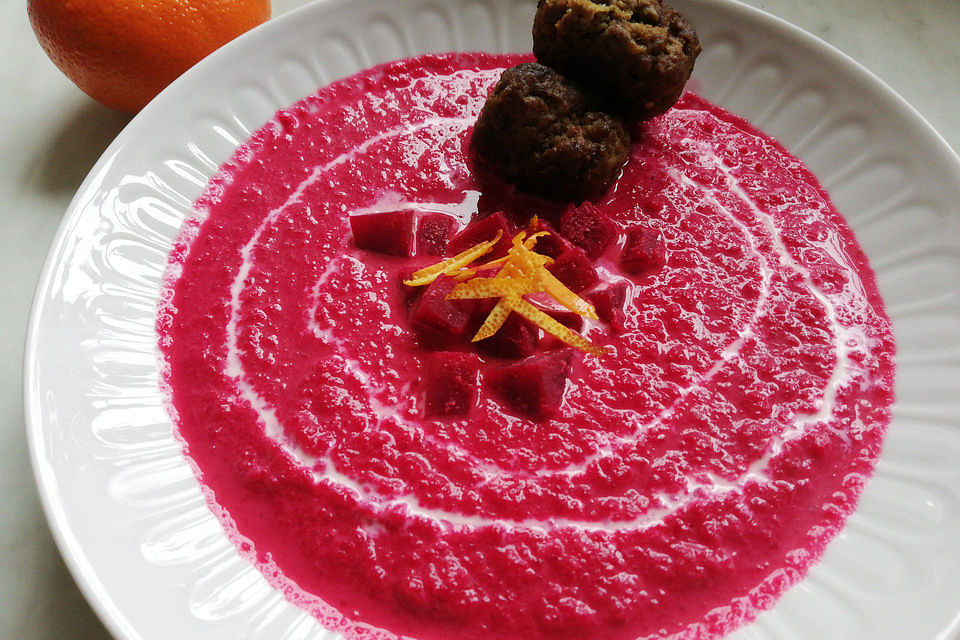 Rote Bete–Orangen-Suppe