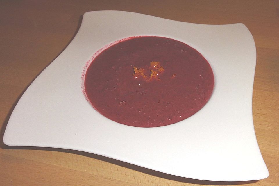 Rote Bete–Orangen-Suppe