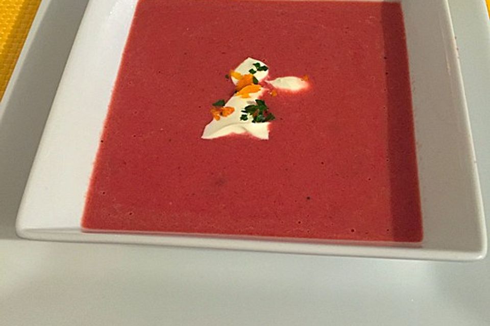 Rote Bete–Orangen-Suppe