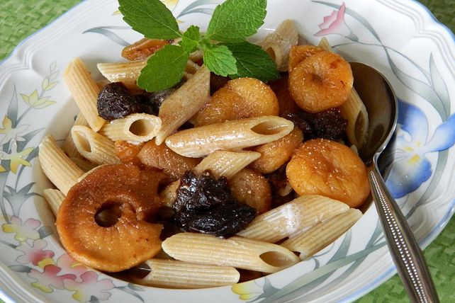 Süße Backobst - Sauce zu Vollkornnudeln von lauraeichhorn| Chefkoch