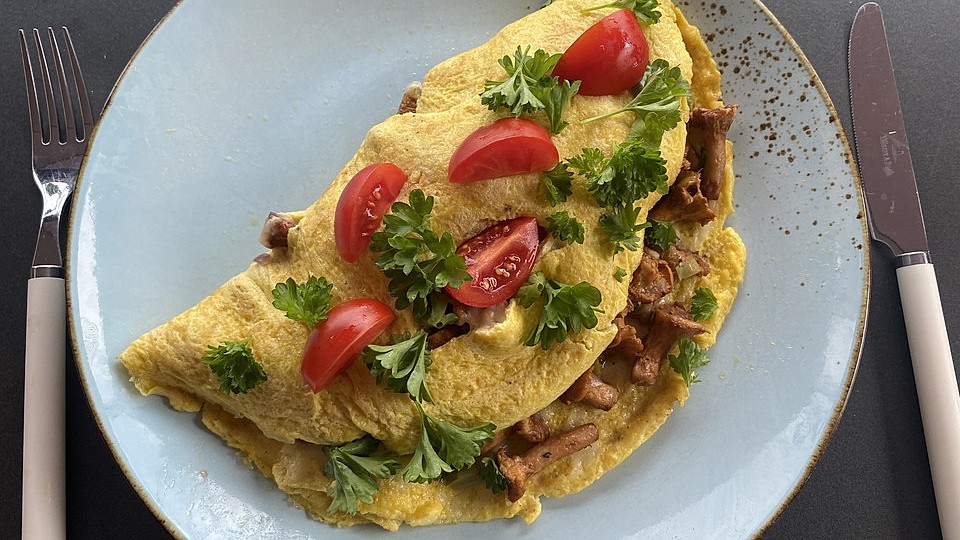 Omelette mit Pfifferlingen von cantaloupe| Chefkoch