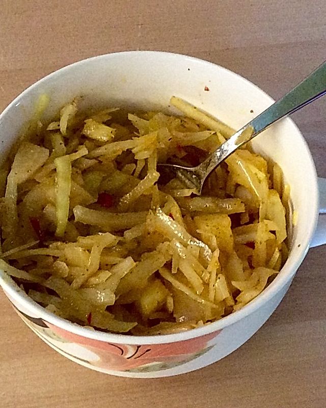 Weißkohl-Curry-Salat