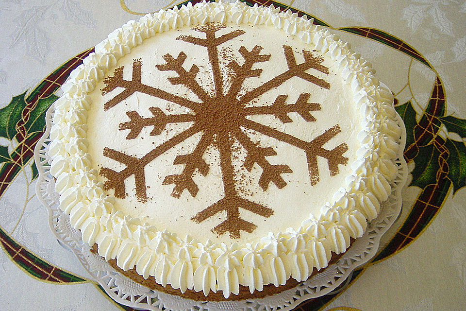Weihnachtliche Nusstorte Weihnachtliche Nusstorte