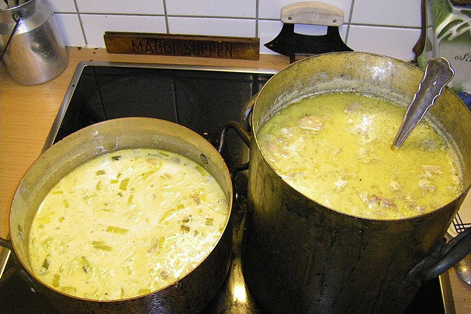 Käsesuppe mit Hackfleisch