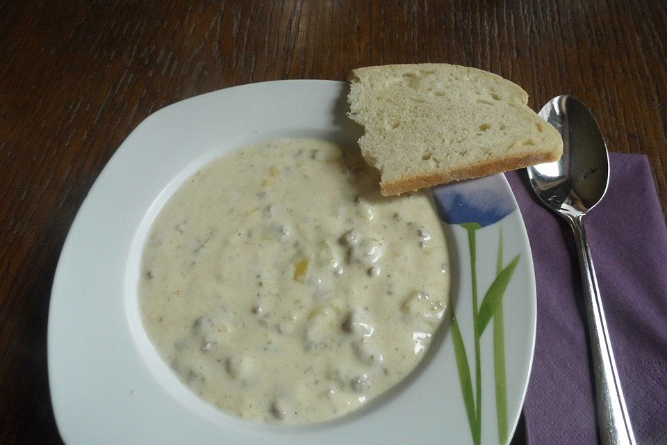 Käsesuppe mit Hackfleisch