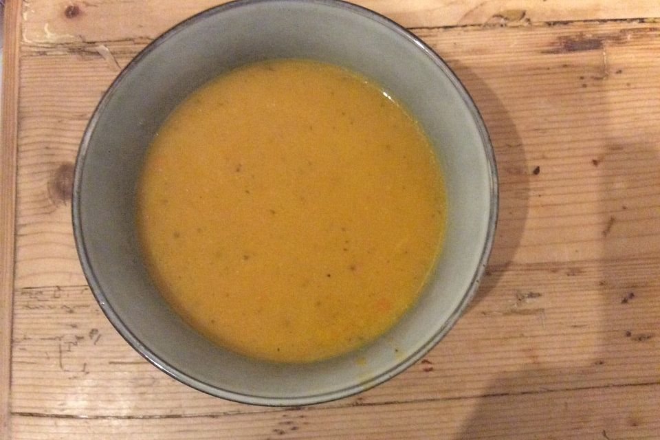 Kürbis-Kokos-Suppe