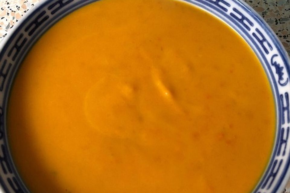 Kürbis-Kokos-Suppe