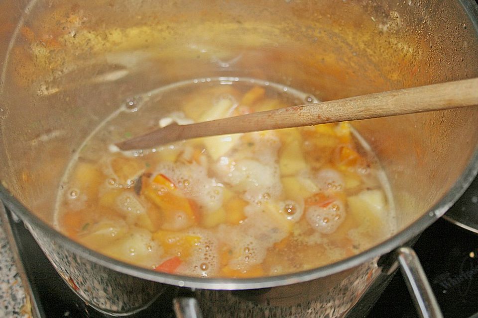 Kürbis-Kokos-Suppe