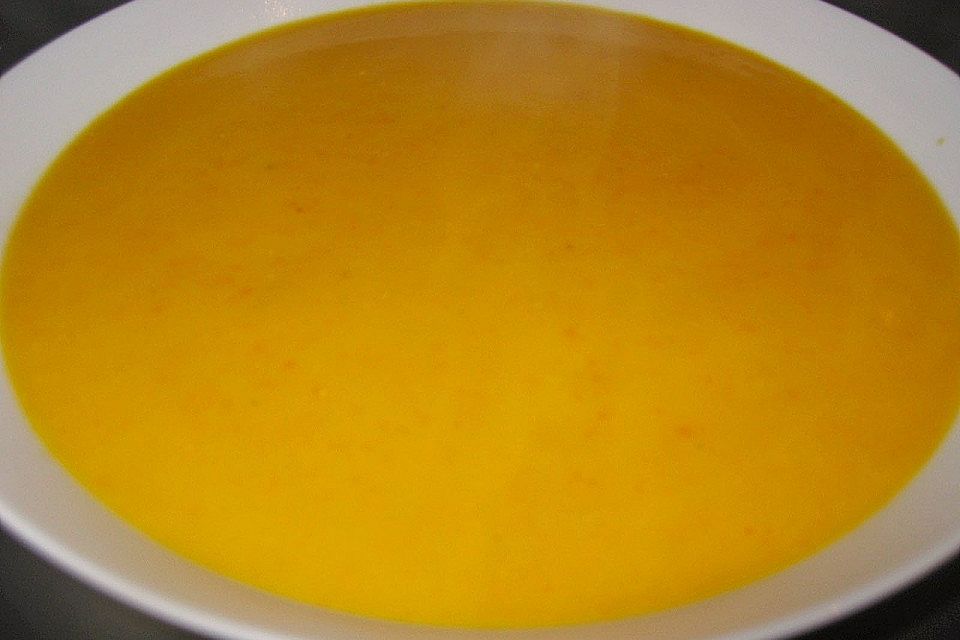 Kürbis-Kokos-Suppe