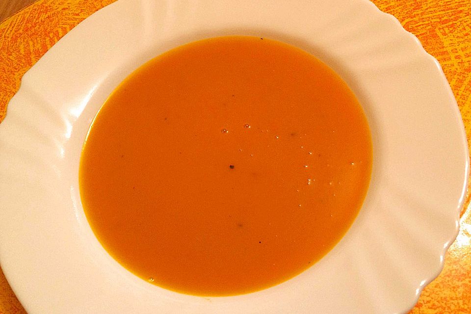 Kürbis-Kokos-Suppe