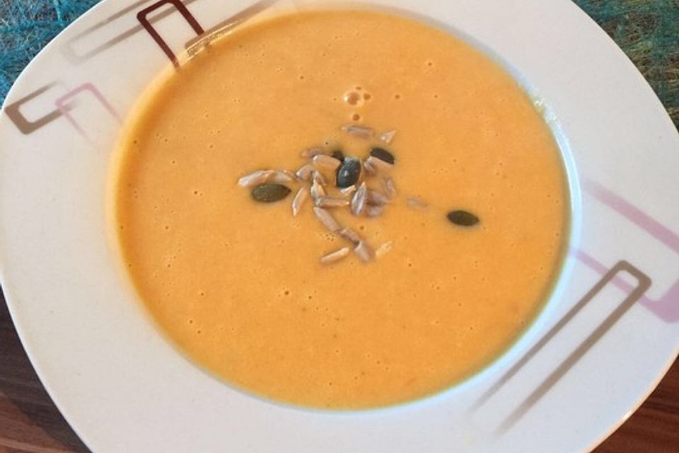 Kürbis-Kokos-Suppe