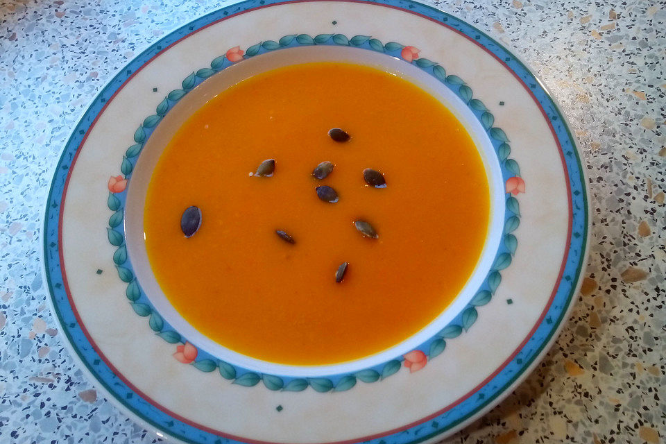 Kürbis-Kokos-Suppe