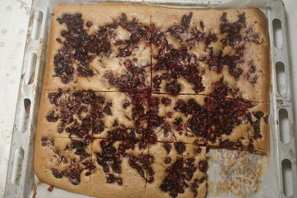 Tassen-Kirschkuchen