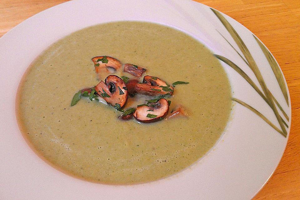 Staudensellerie Creme - Suppe