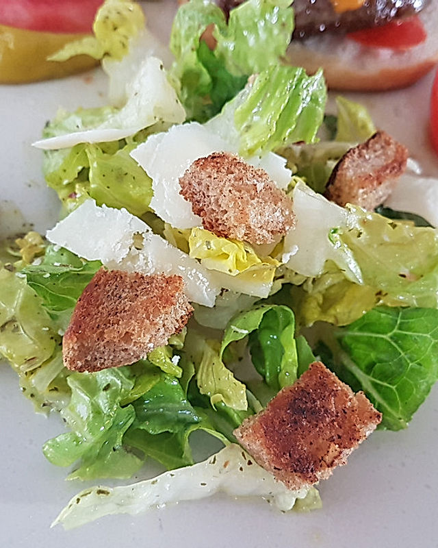 Amerikanischer Caesar Salat