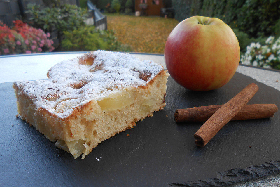 Apfelkuchen schnell und einfach