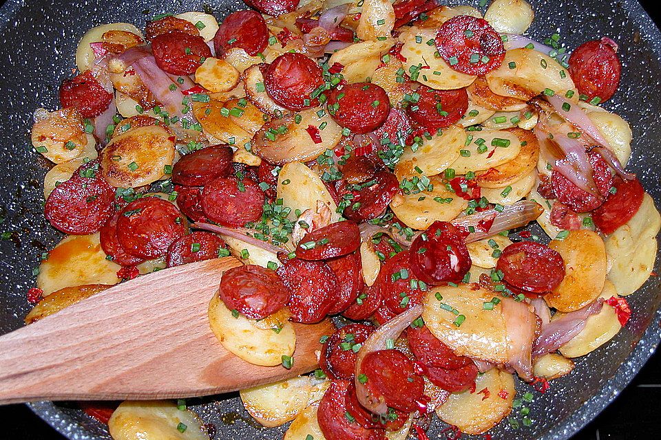 Andalusische Kartoffelpfanne mit Chorizo