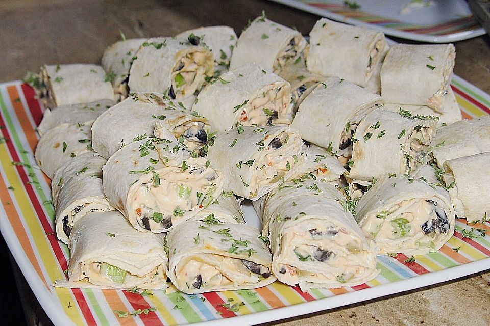 Mexican cream cheese rollups