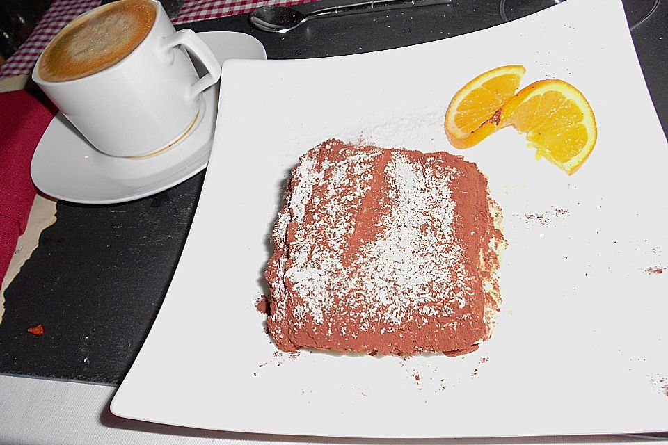 Tiramisu von weißer Schokolade und Orange