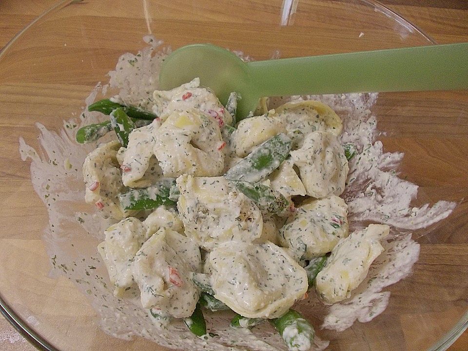 Tortellinisalat mit leichtem Käsedressing von badegast1| Chefkoch