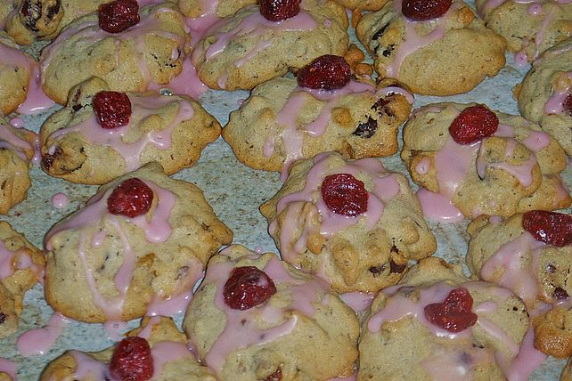 Walnuss-Cranberry-Häufchen von peddieni| Chefkoch