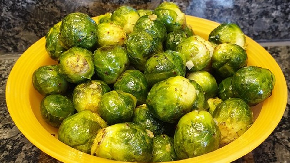Rosenkohl mit Knoblauch, Chili und Zitrone von Sivi Rosenkohl mit Knoblauch, Chili und Zitrone von Sivi