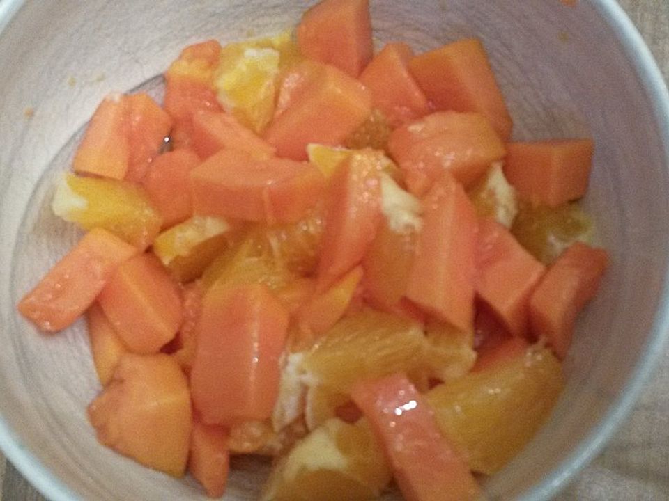 Fruchtsalat mit Mango, Papaya und Zitronenverbene von MedTenerife| Chefkoch