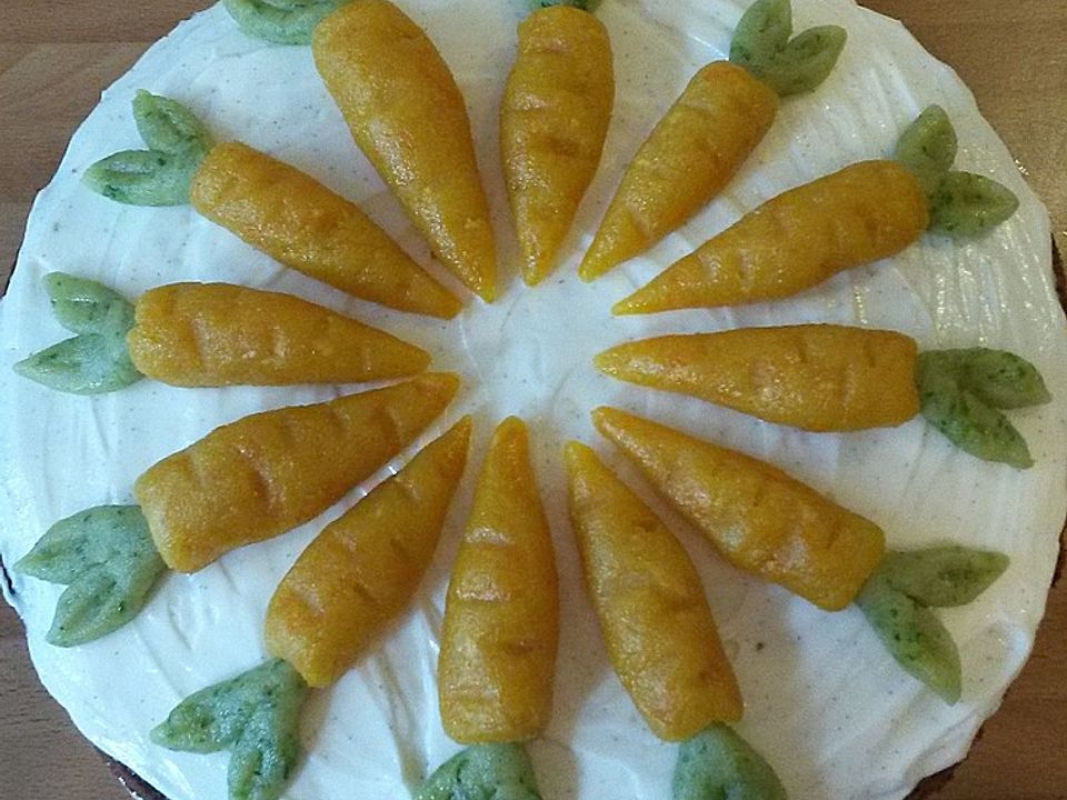 Natürlich gefärbte Marzipan-Möhren von gloryous| Chefkoch