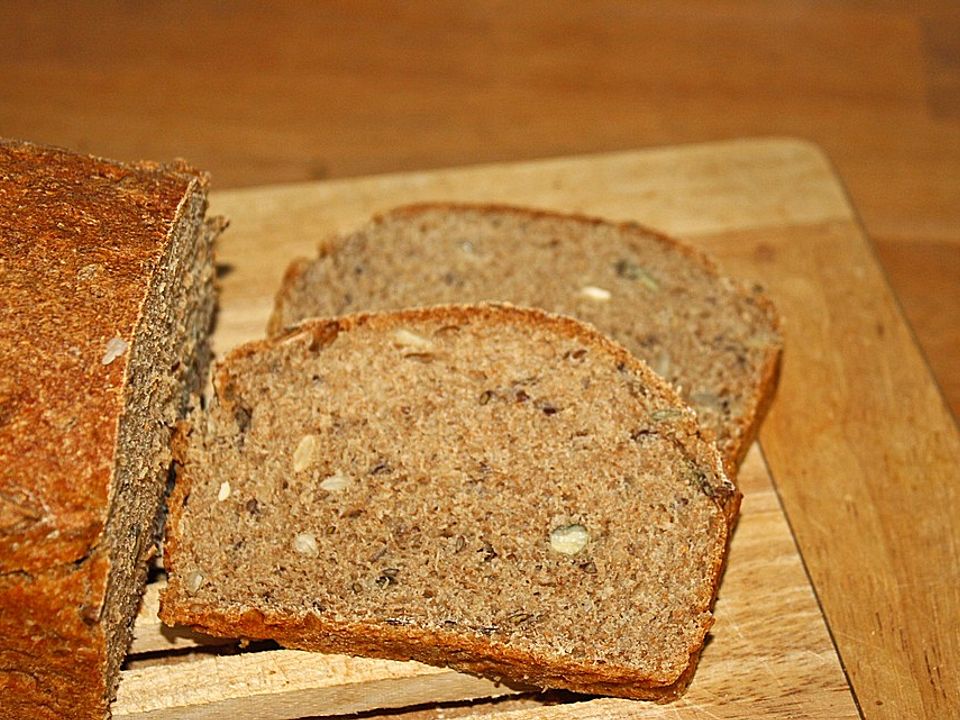 Schnelles Dinkelbrot mit Sonnenblumenkernen von Backmouse | Chefkoch