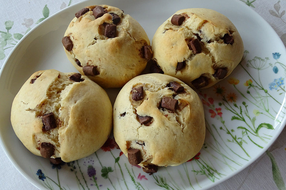 Quark-Öl-Teig Brötchen mit Schokostückchen