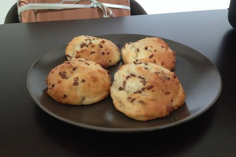 Quark-Öl-Teig Brötchen mit Schokostückchen