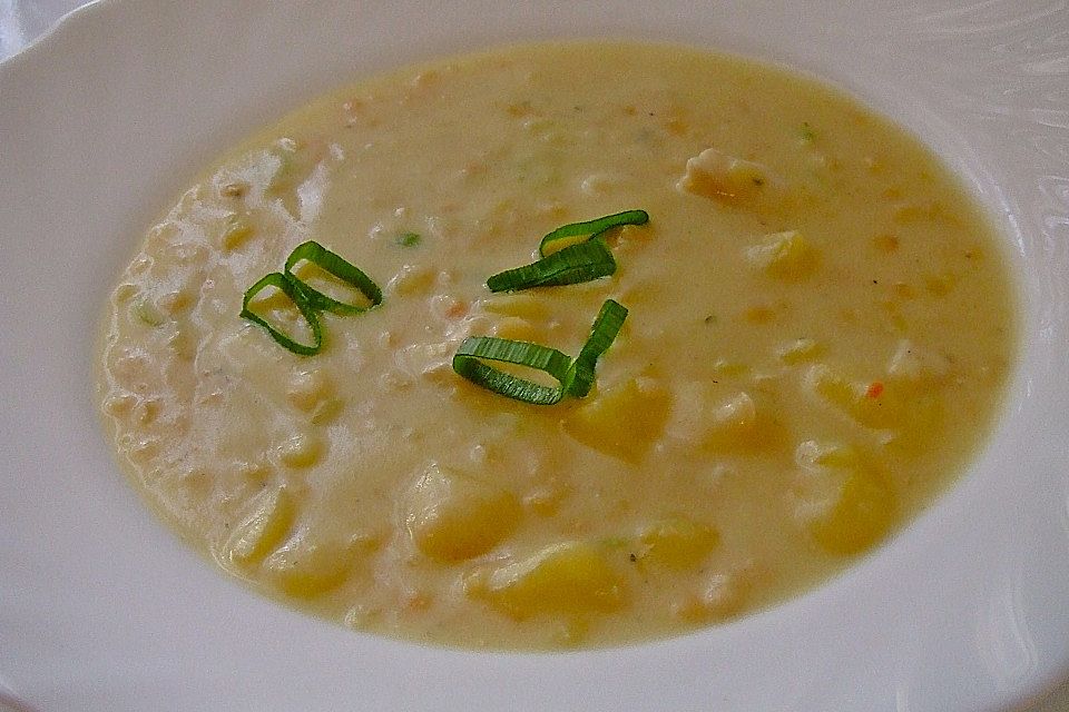 Kartoffel-Linsensuppe mit Kokosmilch