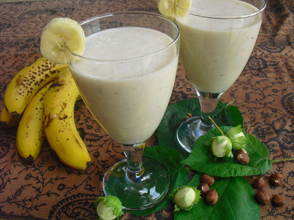 Bananenmilch oder Joghurt mit Haselnüssen und Honig von Manuela26| Chefkoch