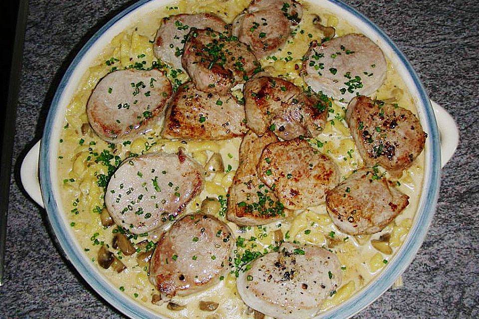 Spätzle-Pfanne mit Schweinefilet