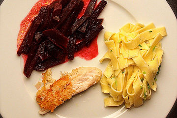 Rote Bete mit Meerrettich-Pasta
