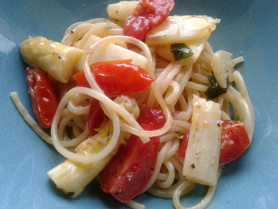 Spaghetti mit gebratenem weißen Spargel von Lerli| Chefkoch