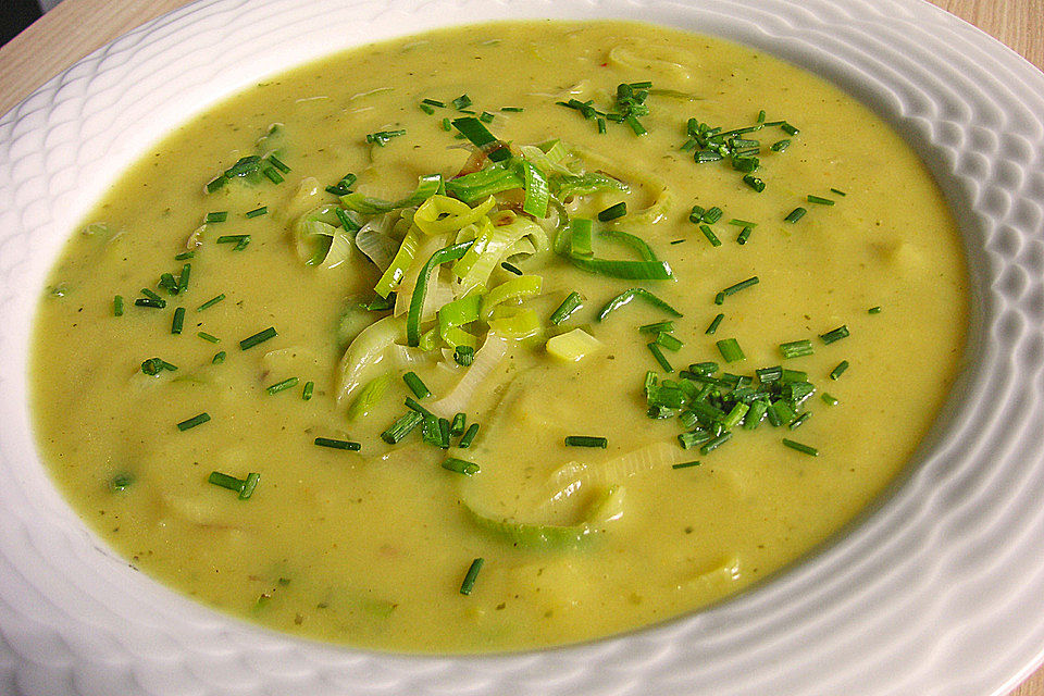 Apfel-Lauch Suppe mit Curry