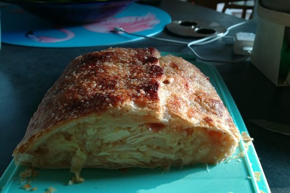 Apfelstrudel mit Blätterteig