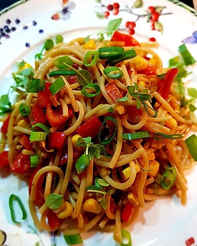 Spaghetti - Salat asiatisch