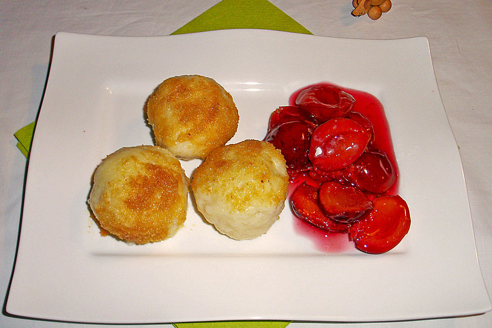 Zwetschgenknödel