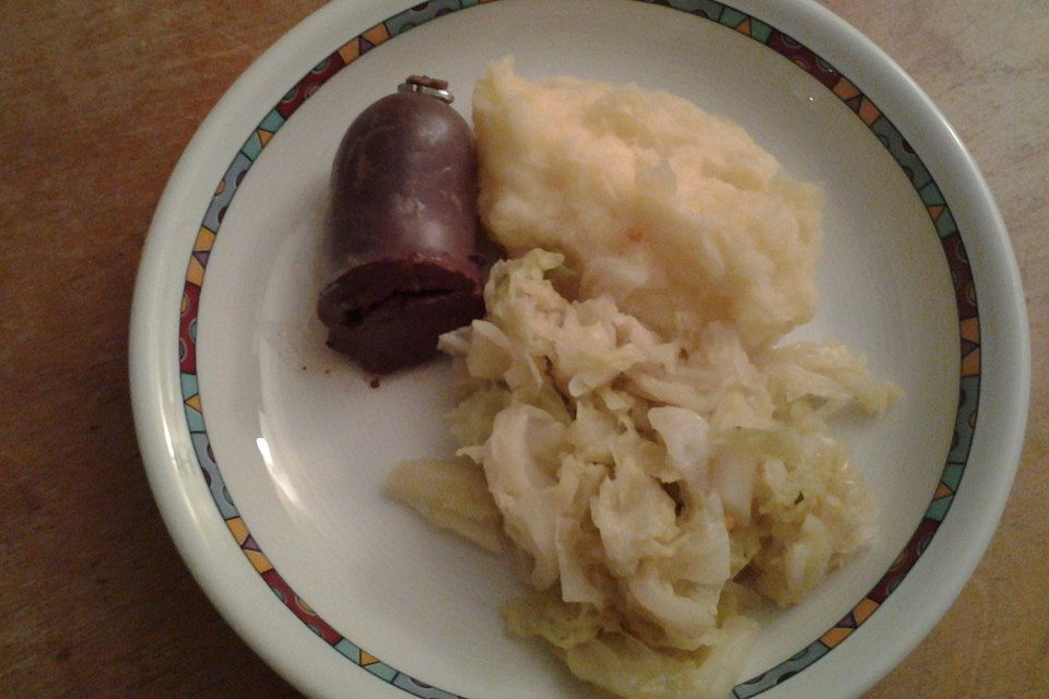Kohlgemüse mit Blutwurst