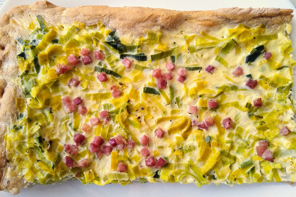 Quiche mit Lauch und Speck vom Blech