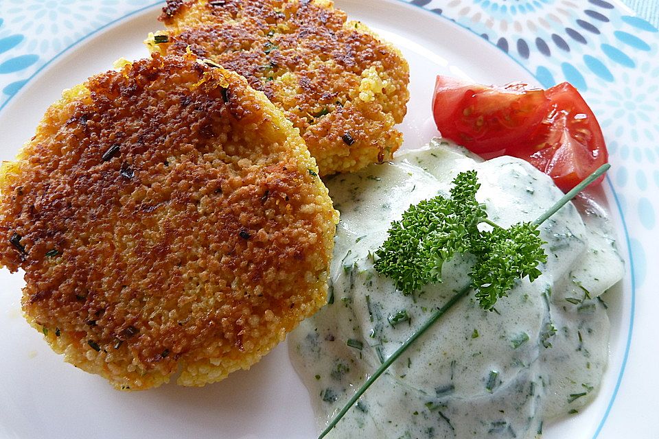 Couscousbratlinge mit Karotten Couscousbratlinge mit Karotten