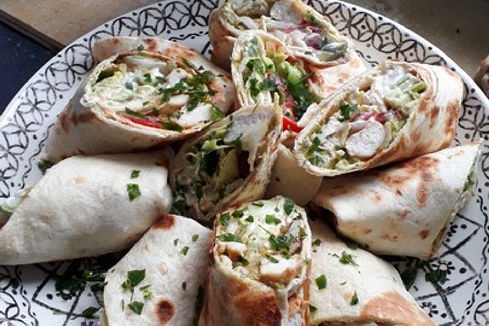 Chicken-Wraps mit knackigem Gemüse