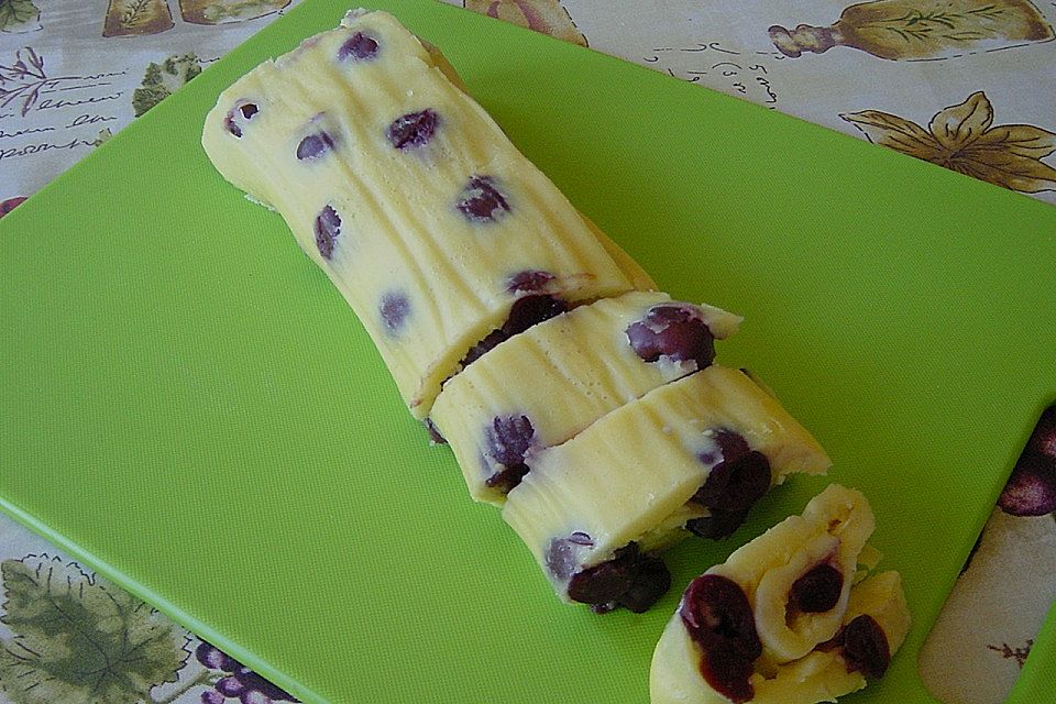 Kirschpfannkuchen aus dem Backofen Kirschpfannkuchen aus dem Backofen