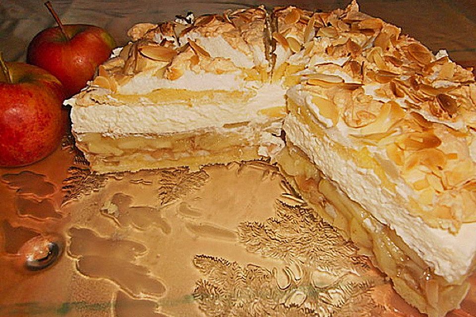 Apfeltorte mit Baiser