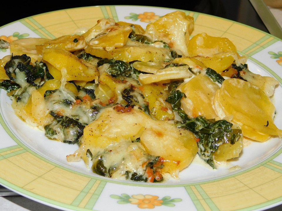 Kartoffelauflauf mit Spinat und Käse von MichèleH | Chefkoch
