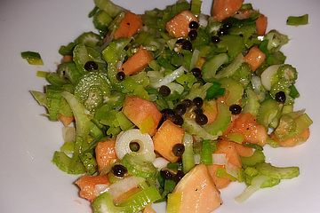 Papaya-Porree-Sellerie Salat