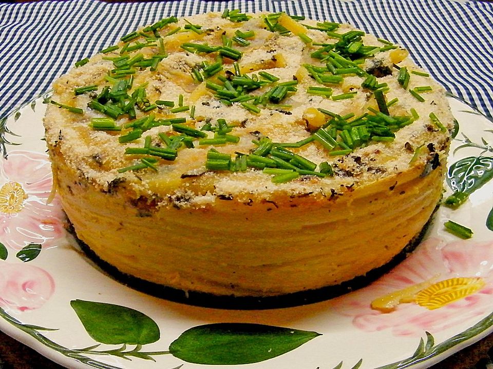 Makkaroni-Torte mit Schinken und Gorgonzola von kalinka0815| Chefkoch